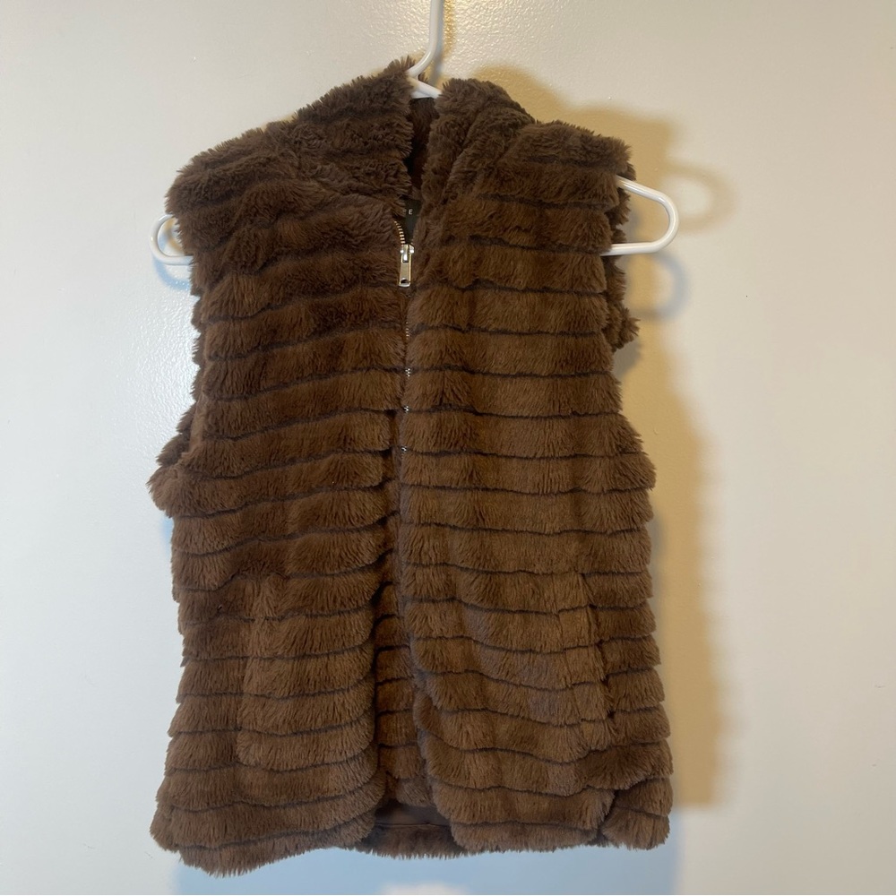 Love Tree hooded brown faux‎ fur vest full zip brown women's size large